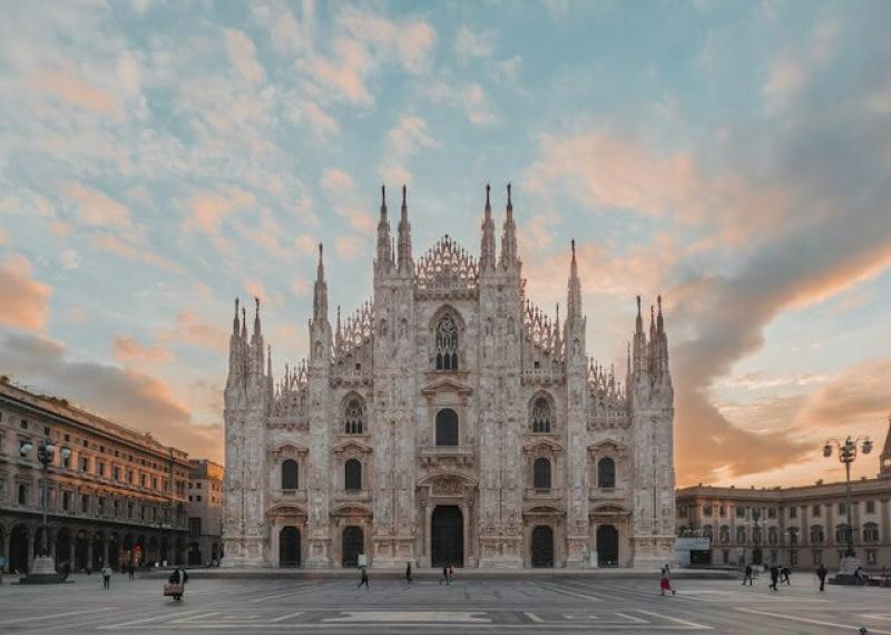 Duomo di Milano al tramonto